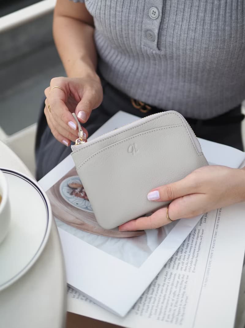LoLa (Cloud): Short zip wallet, Short wallet, cow leather, Light grey