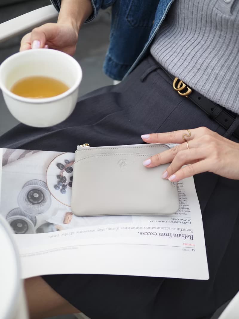 LoLa (Cloud): Short zip wallet, Short wallet, cow leather, Light grey