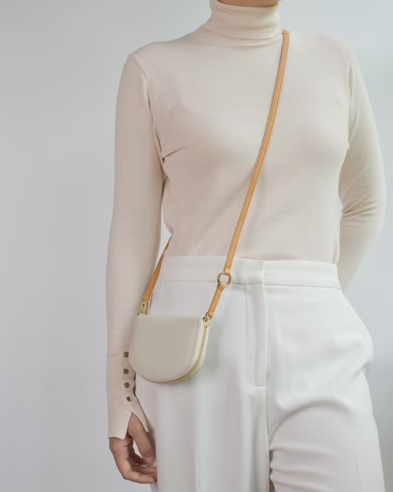 ZIP-AROUND ARCH leather wallet in Cream-tan