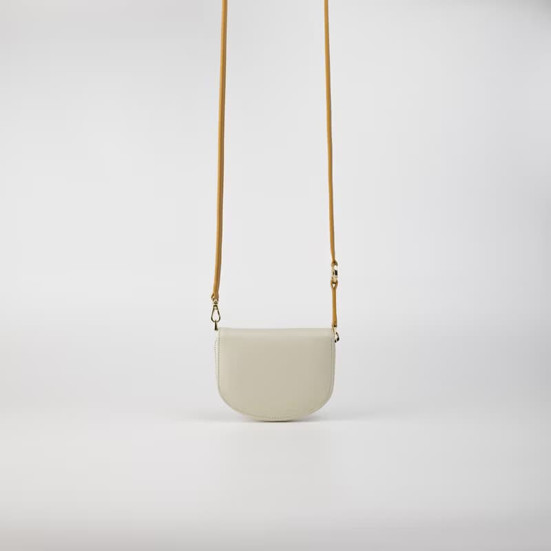 ZIP-AROUND ARCH leather wallet in Cream-tan