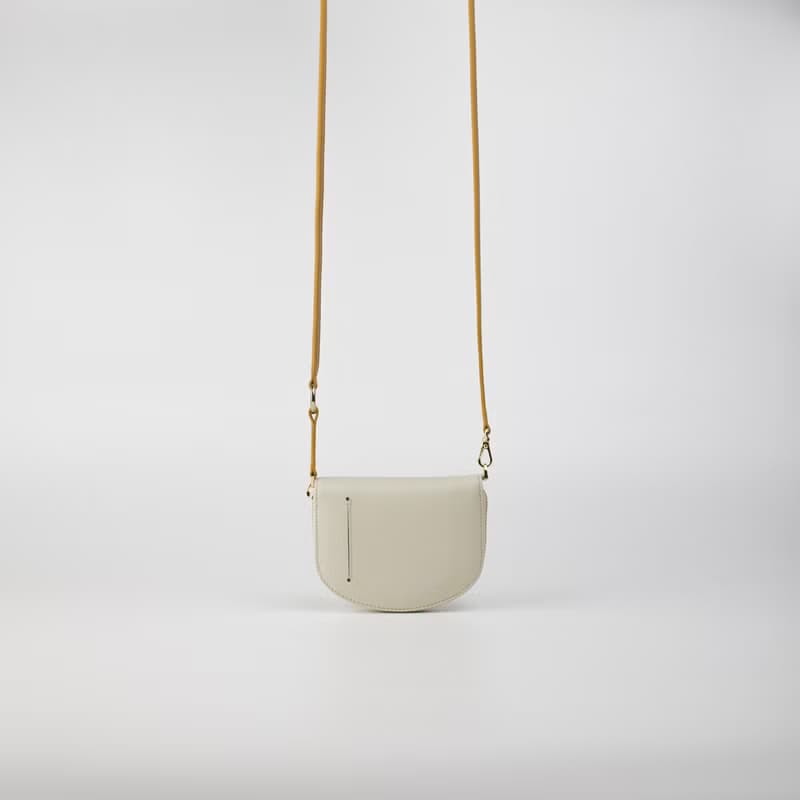 ZIP-AROUND ARCH leather wallet in Cream-tan