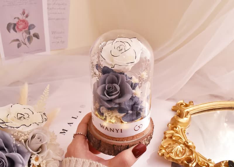 玫瑰花/康乃馨玻璃罩  乾燥花 永生花 夜燈 婚禮 母親節禮物 畢業