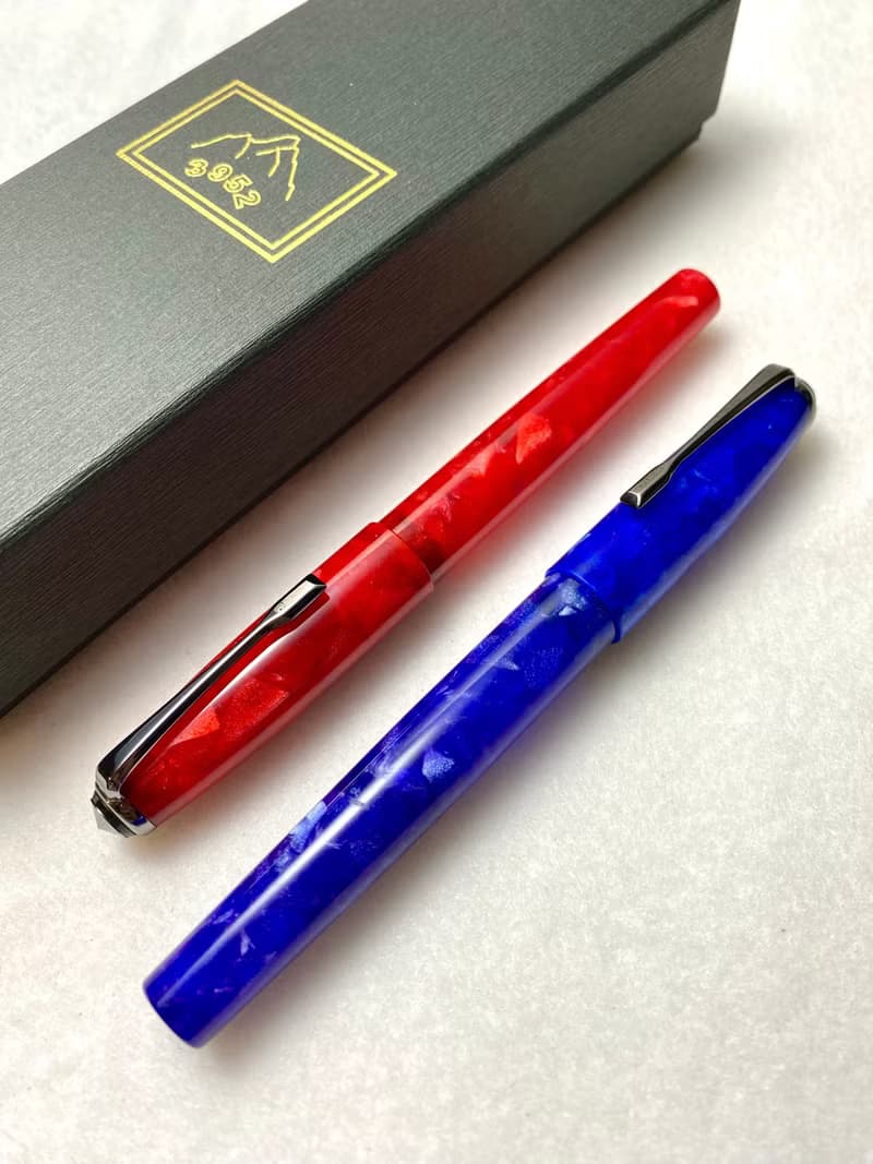 3952老山羊-布萊梅 紅/藍 鍍金刀尖(金小刀)鋼筆