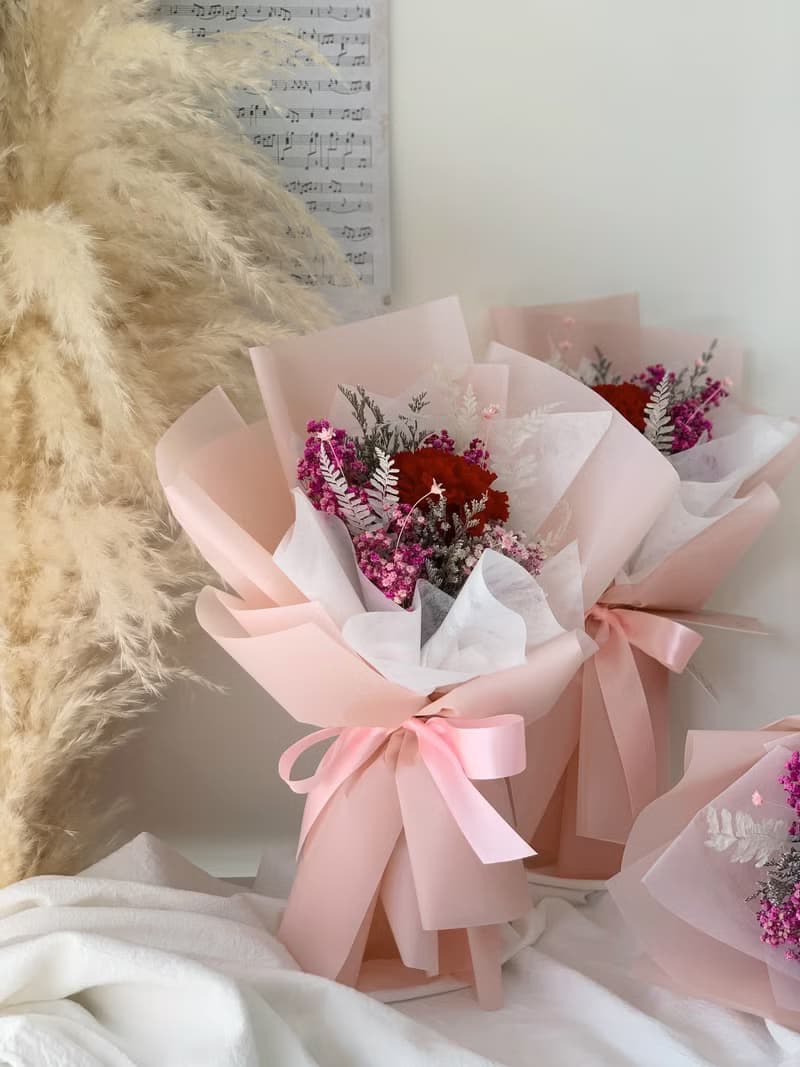 典雅康乃馨永生花束 乾燥花永生花束 母親節禮物 母親節花束