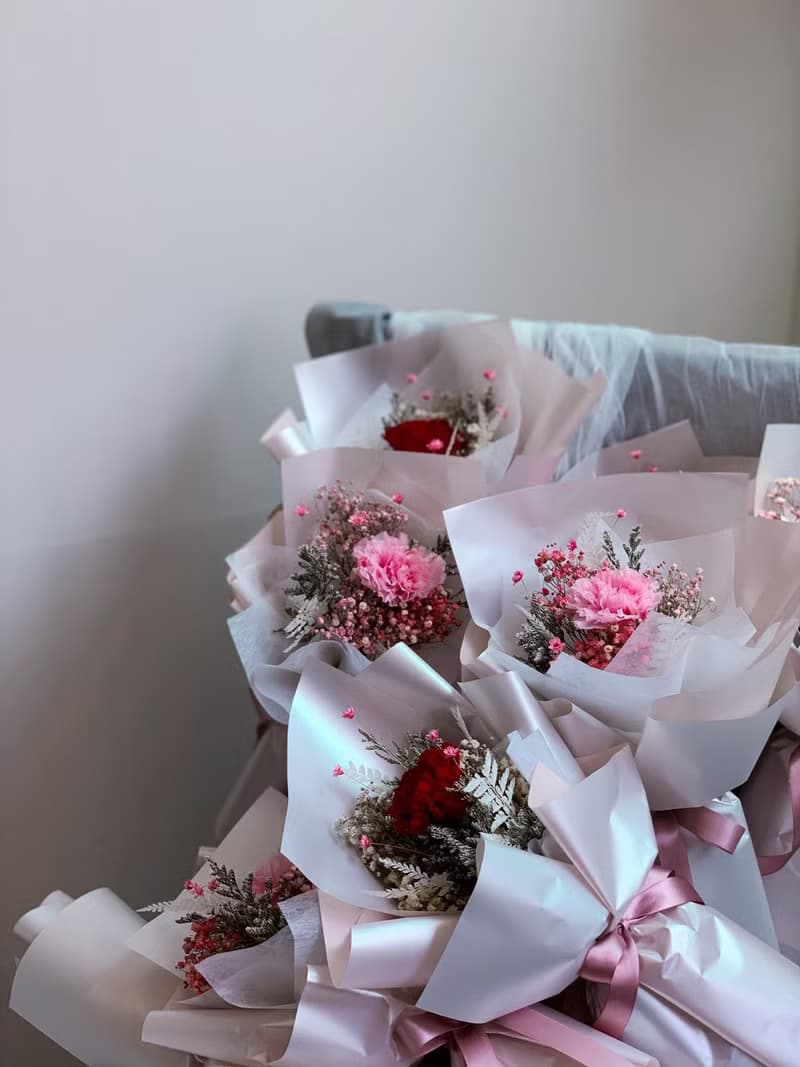 典雅康乃馨永生花束 乾燥花永生花束 母親節禮物 母親節花束