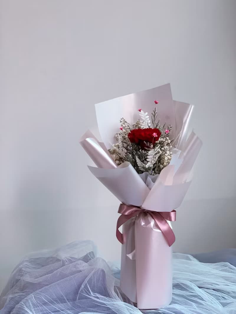 典雅康乃馨永生花束 乾燥花永生花束 母親節禮物 母親節花束