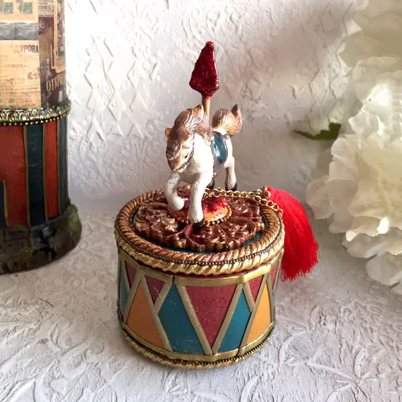 Blue jewelry box Carousel,Treasure box,Bright jewelry storage,Christmas Caskets