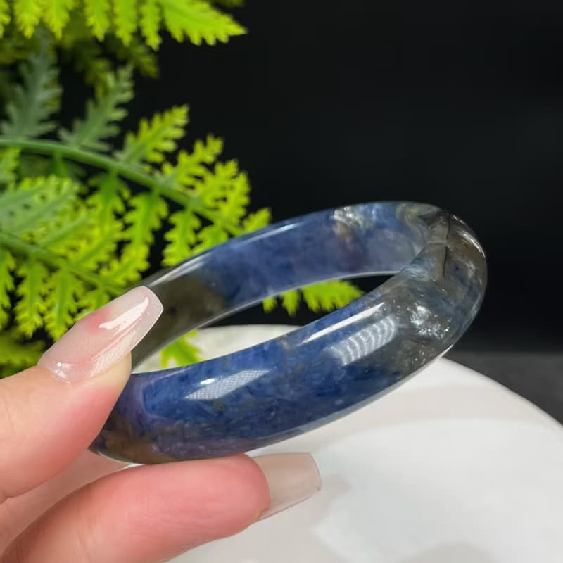 高品質 龍鱗雲母藍晶石手鐲 63+MM 冰透星光閃片 凈化負能量 平和