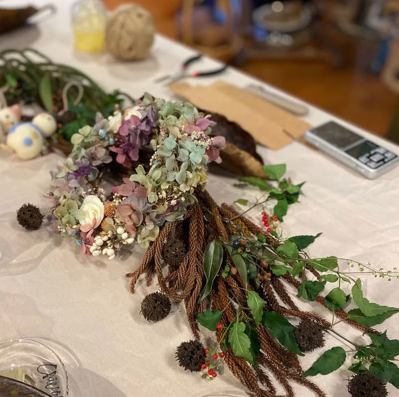 20cm白玫瑰花皂乾燥花圈禮盒 - 接單生產 中尺寸 精油擴香