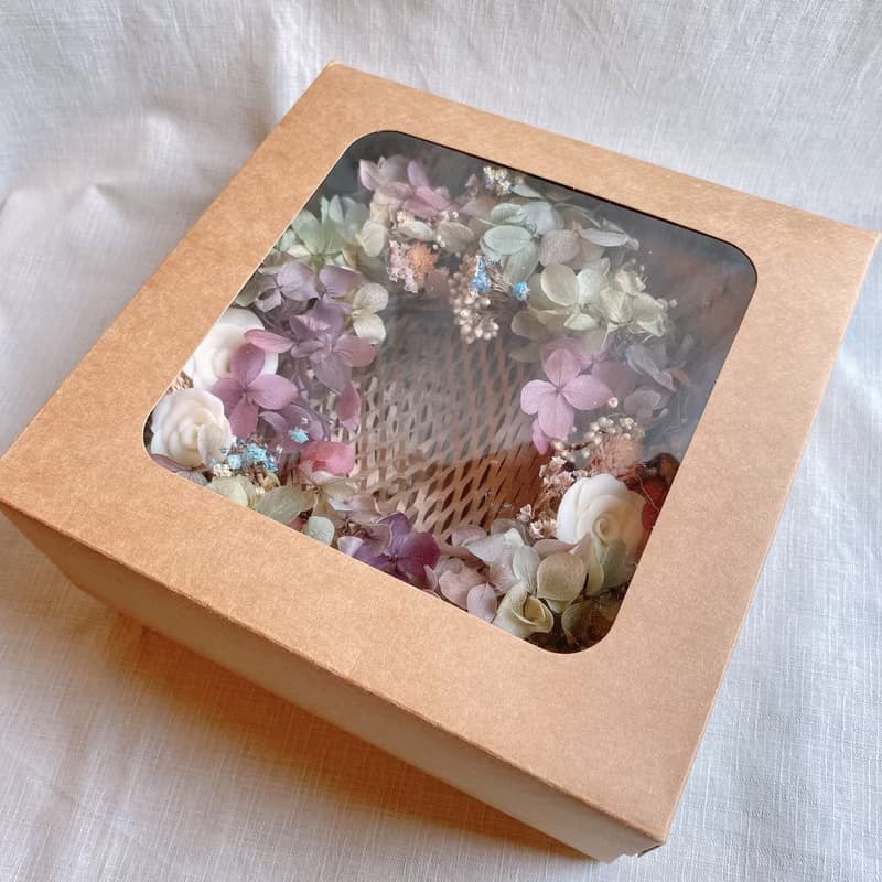 20cm白玫瑰花皂乾燥花圈禮盒 - 接單生產 中尺寸 精油擴香