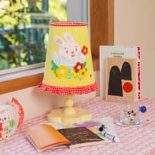 小兔子嗡嗡 80s復古昭和花草兔子台燈 刺繡布藝