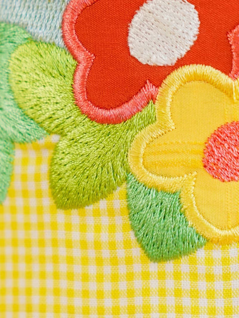 小兔子嗡嗡 80s復古昭和花草兔子台燈 刺繡布藝