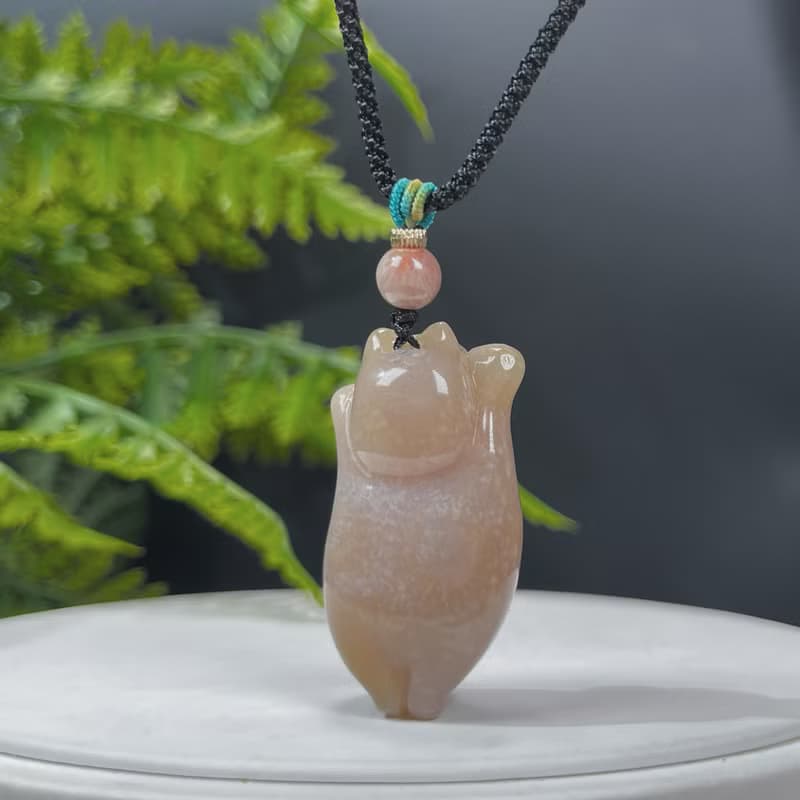 精品天然可愛胖貓粉珊瑚玉吊墜冰潤玉化太陽花菊花玉項錬靈性魅力