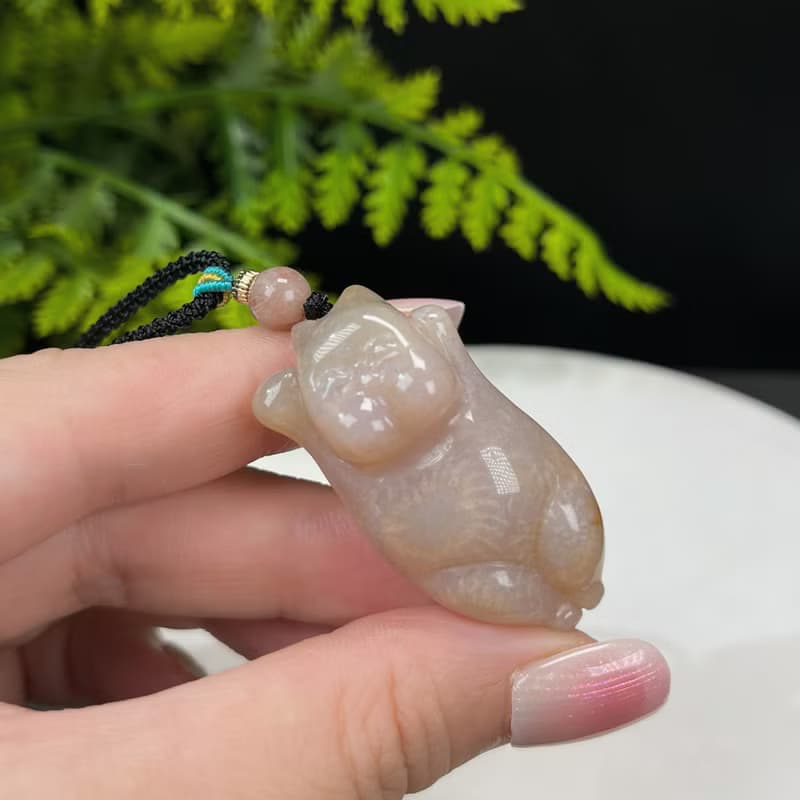 精品天然可愛胖貓粉珊瑚玉吊墜冰潤玉化太陽花菊花玉項錬靈性魅力