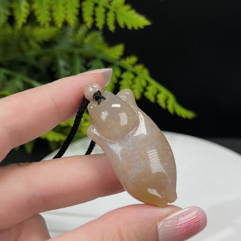 精品天然可愛胖貓粉珊瑚玉吊墜冰潤玉化太陽花菊花玉項錬靈性魅力