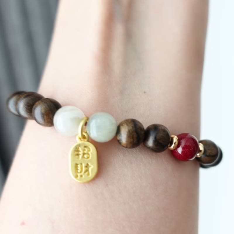 腕間生香 悠然神韻 沉香 天山翠 虎眼石 中式現代的結合 手鍊