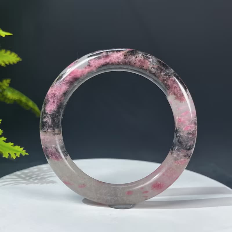 櫻花雨薔薇輝手鐲56MM 玉化星光水墨風玫瑰石桃花玉手環 包容親和