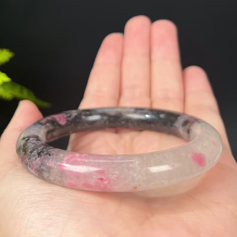 櫻花雨薔薇輝手鐲56MM 玉化星光水墨風玫瑰石桃花玉手環 包容親和