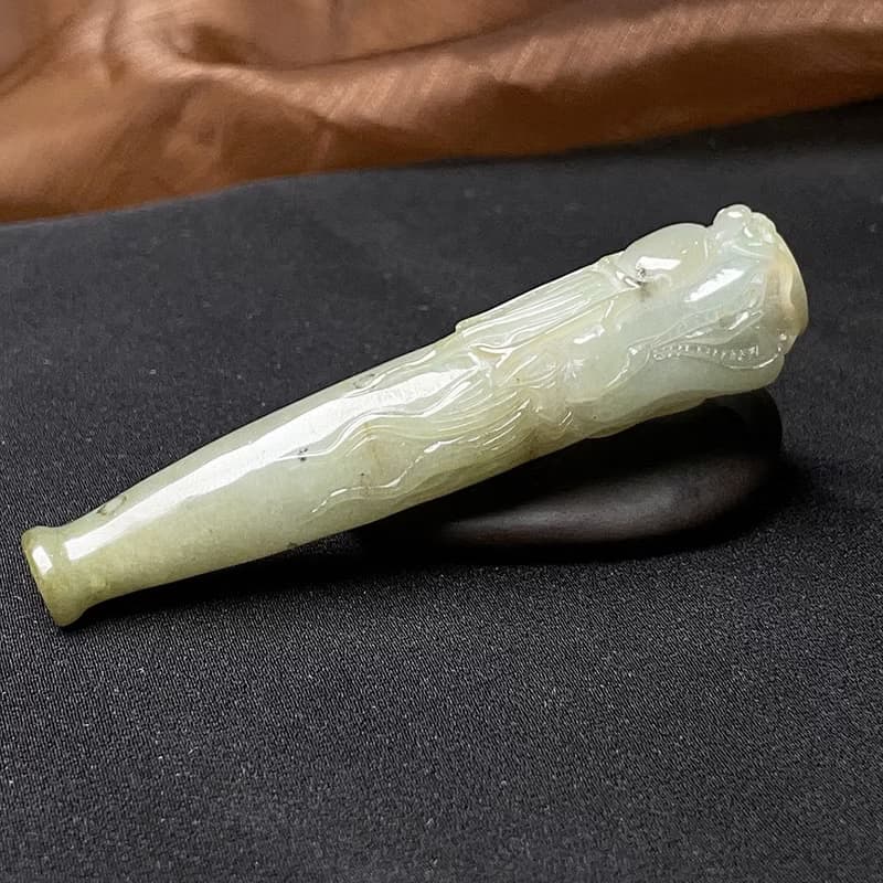 冰糯飄綠翡翠巧雕龍紋濾嘴煙斗 | 天然緬甸玉翡翠A貨 | 送禮