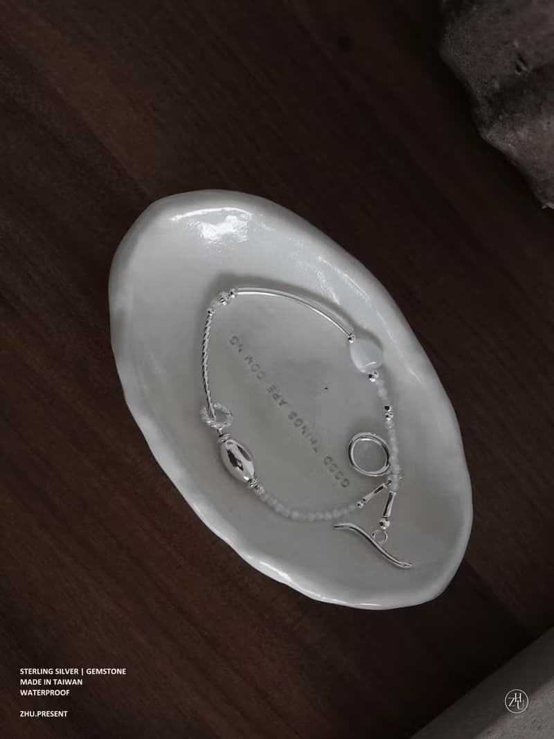 Zhu.handcrafted__透明意識__純銀/石膏石
