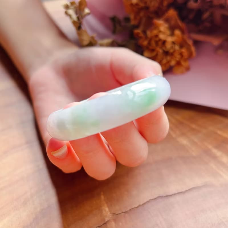 春帶彩翡翠手鐲 | 14圍 | 天然緬甸玉A貨翡翠 | 送禮