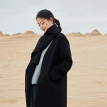 黑色 立裁圍巾式層次領長款外套 雙面羊絨羊毛呢大衣