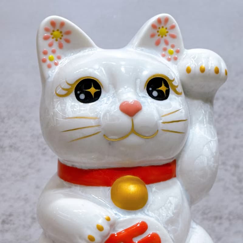【千福盈門】日本清水燒招財貓 | 花結晶 桃白 千万両 左