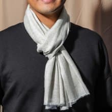 【窄版】喀什米爾羊毛圍巾 無染淺灰鑽石格紋 脖圍 手工編織 男女