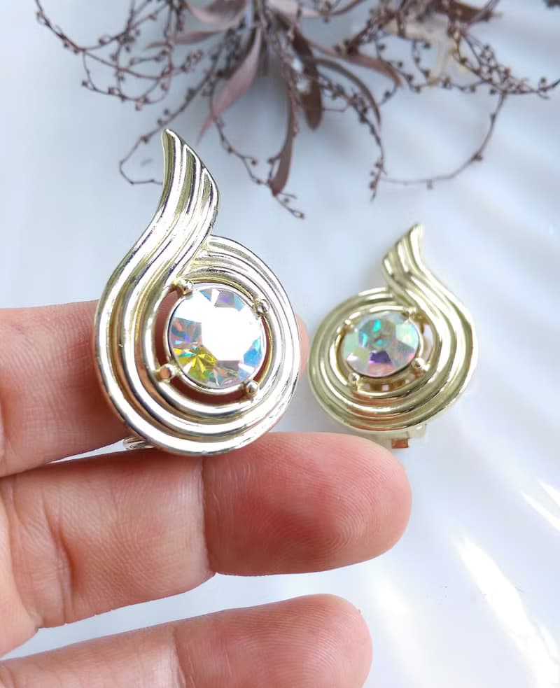 Vintage Jewelry SARAH COV  Aurora Swirl  夾式耳環