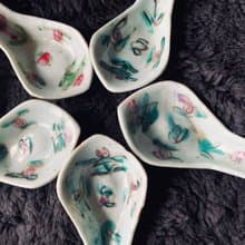 中國 清三代鬥彩青花瓷湯勺 │ 春色滿園 絢麗多彩