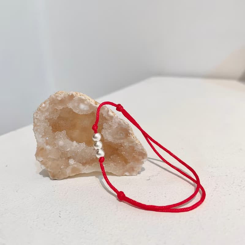 │好運│霧感雪球 • 平安紅繩手鍊 • 幸運紅線 • 純銀手鍊