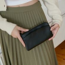 Doona (Black): Long wallet, zip wallet, soft cow leather, Slim,Compact