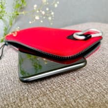 手機保護套 輕量設計、大拉鍊開口、內袋、附勾釦好攜帶,男女通用