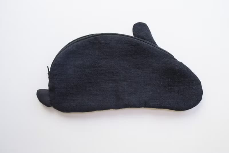 兔 Bunny Loaf zip pouch case - 墨