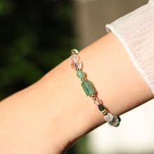 林林林。綠草莓晶 白幽靈 東菱玉 14KGF 水晶礦石設計手鍊