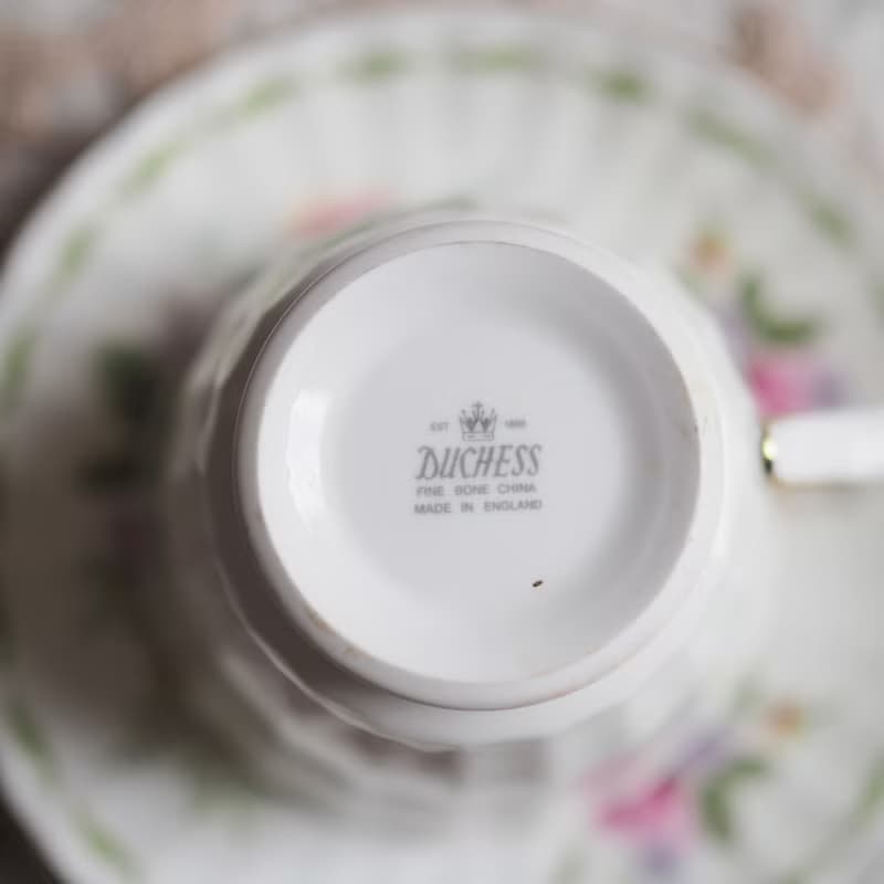 英國復古 Duchess 優質骨瓷 1月份 茶杯碟