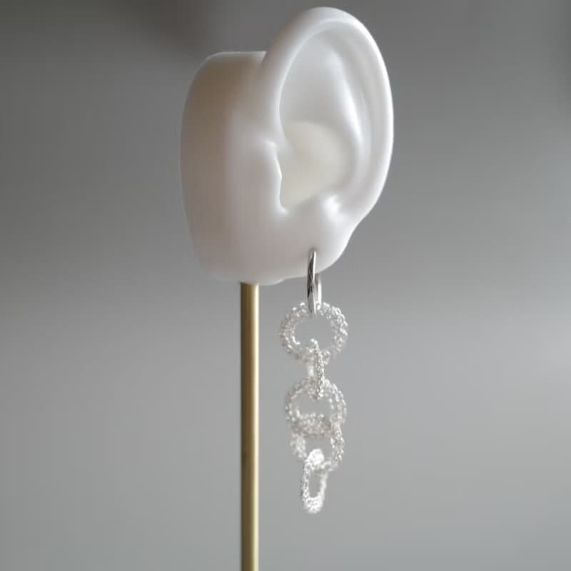 結 – 金屬鉤織耳飾　銀色款