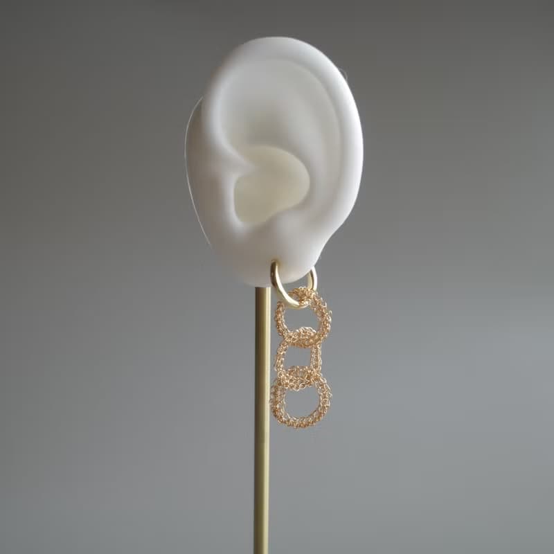 結 – 金屬鉤織耳飾　銀色款