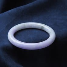 夢幻紫光 | 細糯種 / 紫羅蘭 / 圓條鐲 / 手圍18 | 天然A貨翡翠玉