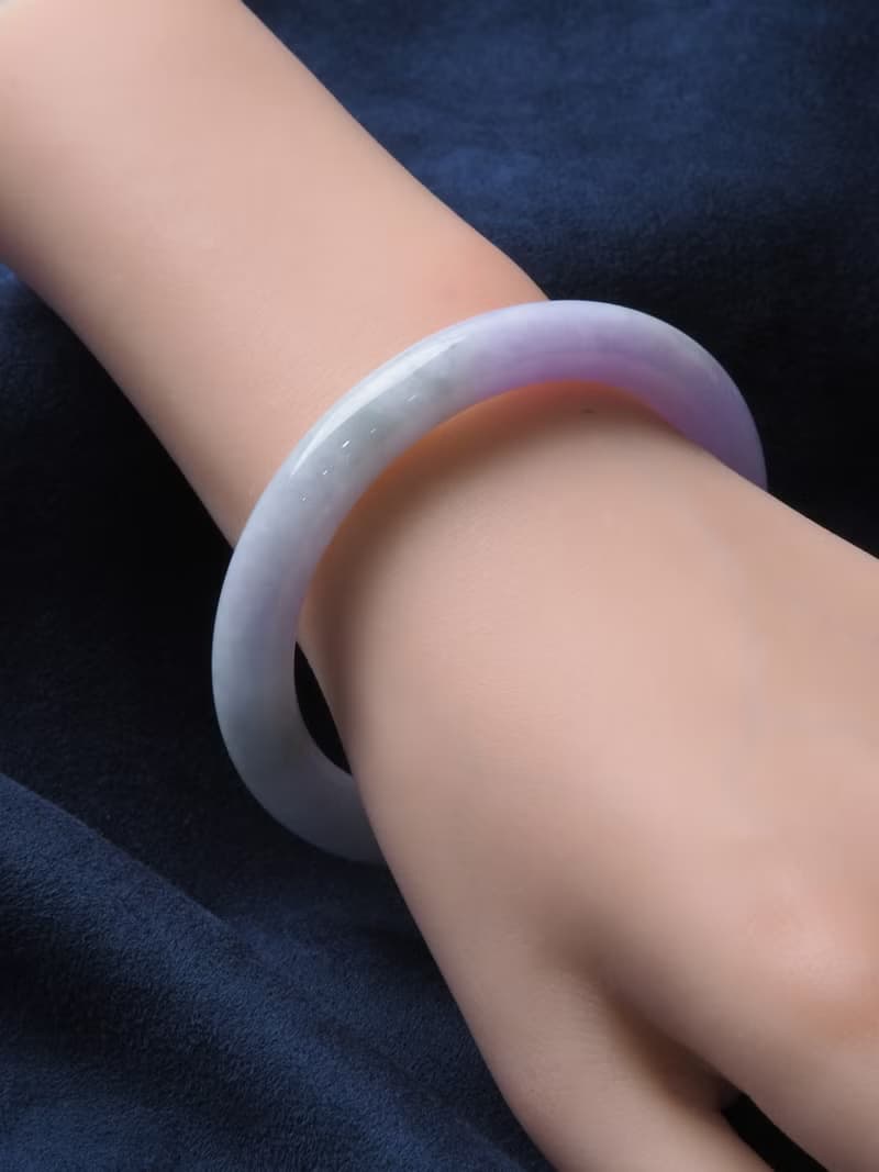 夢幻紫光 | 細糯種 / 紫羅蘭 / 圓條鐲 / 手圍18 | 天然A貨翡翠玉