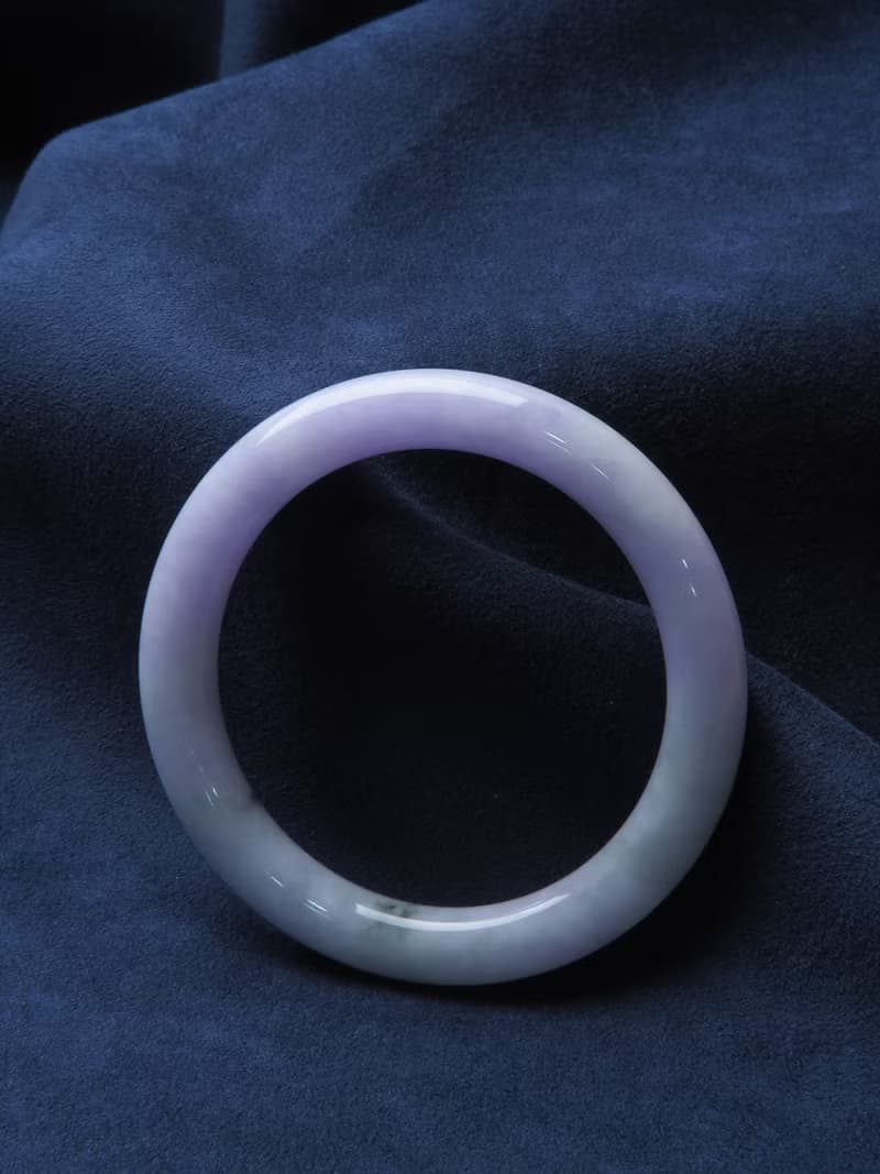 夢幻紫光 | 細糯種 / 紫羅蘭 / 圓條鐲 / 手圍18 | 天然A貨翡翠玉