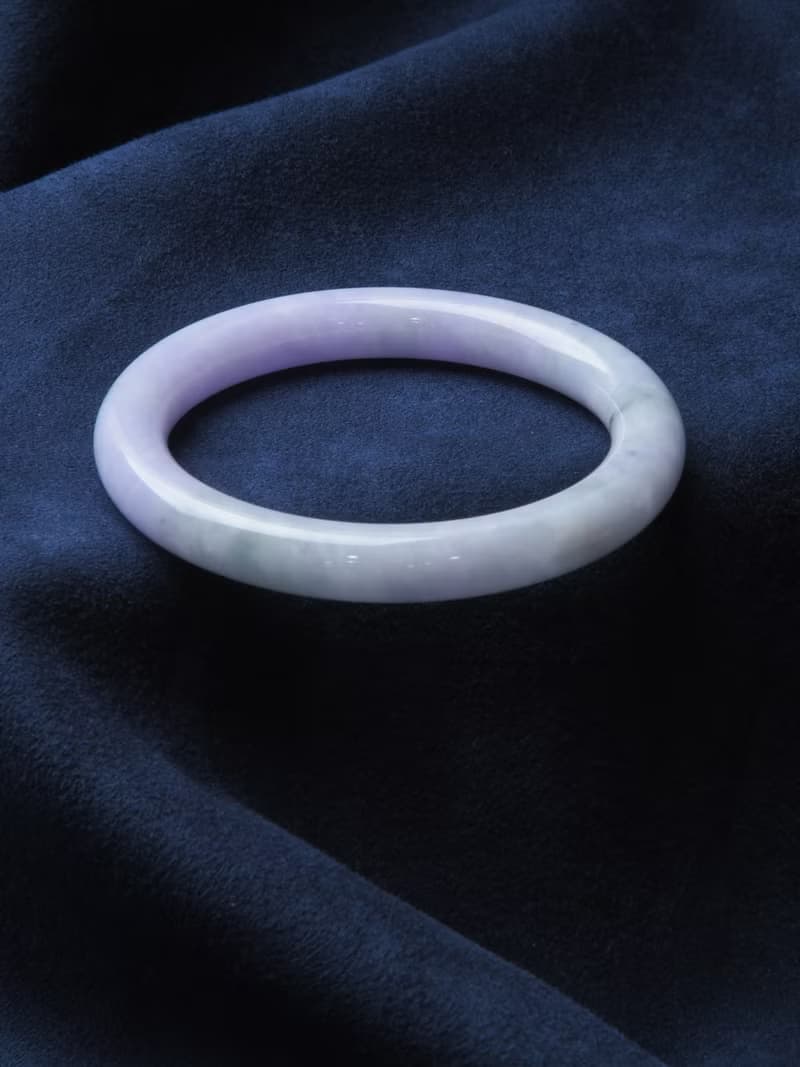 夢幻紫光 | 細糯種 / 紫羅蘭 / 圓條鐲 / 手圍18 | 天然A貨翡翠玉