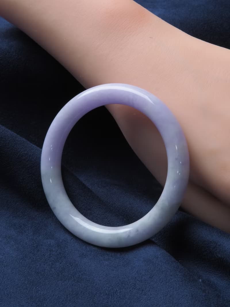 夢幻紫光 | 細糯種 / 紫羅蘭 / 圓條鐲 / 手圍18 | 天然A貨翡翠玉