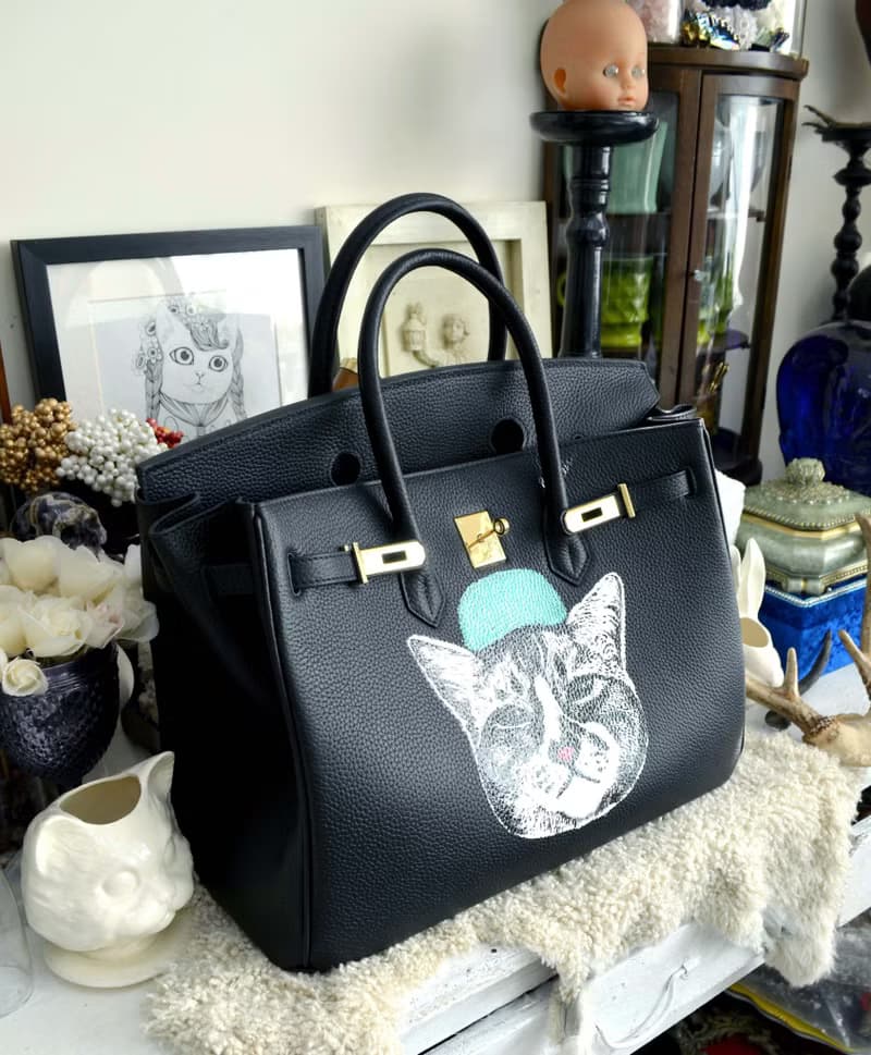 TIMBEE LO X GOOKASO 設計師手繪貓咪圖案頭層牛皮40mm手袋 包包