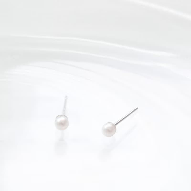 / 皓 / 強光淡水珍珠925純銀耳環 迷你珍珠