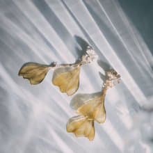 【羽翼-鵝黃金】垂墜耳環 | 水晶花飾品 | 新娘飾品 | 交換禮物
