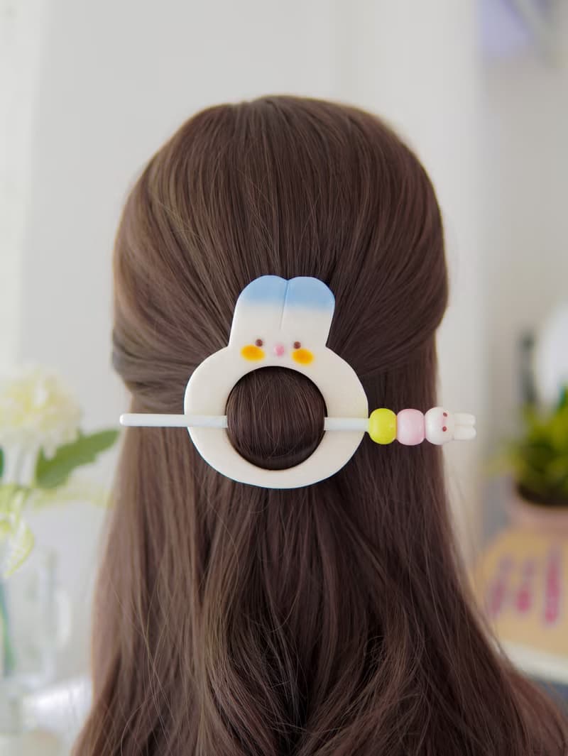 Kawaii Heart Hair Stick – Handmade Polymer Clay Bun Pin with Strawberry Cookie C