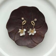 花鑽幼花 耳環 / 耳夾可 手工樹脂 鑽 鋯石 可愛 上班族耳環 送禮