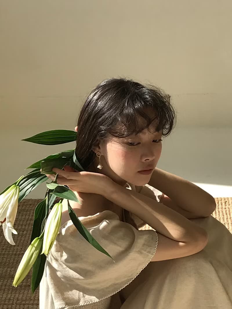 花鑽幼花 耳環 / 耳夾可 手工樹脂 鑽 鋯石 可愛 上班族耳環 送禮
