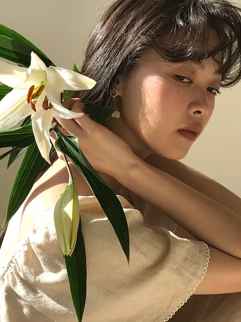 花鑽幼花 耳環 / 耳夾可 手工樹脂 鑽 鋯石 可愛 上班族耳環 送禮